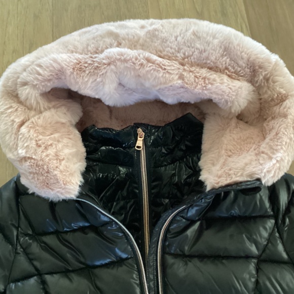 Michael Kors Toddler Girls Heavy Weight Coat, size 3T - Picture 12 of 15